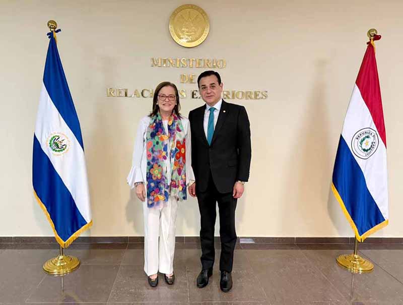 Canciller se reúne con el vicepresidente de El Salvador para fortalecer la cooperación bilateral