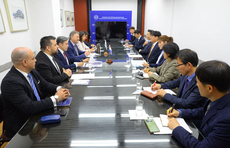 Delegación de KOPIA/KolFACI de Corea visita Paraguay en el marco de los programas de cooperación en agricultura