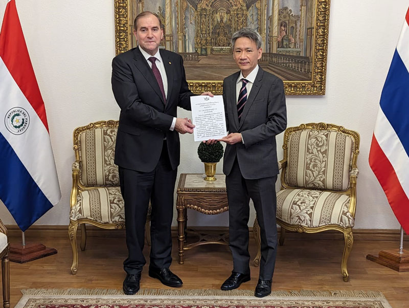 Embajador del Reino de Tailandia presenta copia de Cartas Credenciales al Canciller Nacional