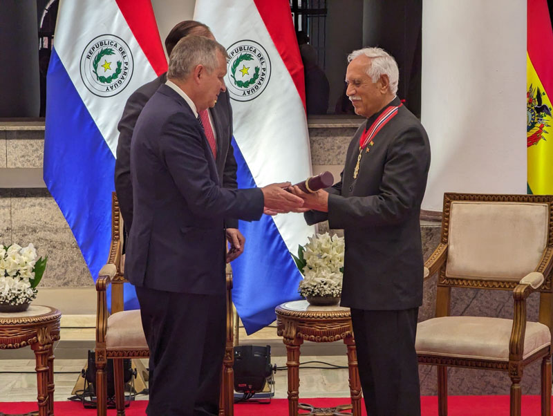 Paraguay otorga condecoración de la Orden Nacional del Mérito en el grado de "Comendador" a Mohan Kohli