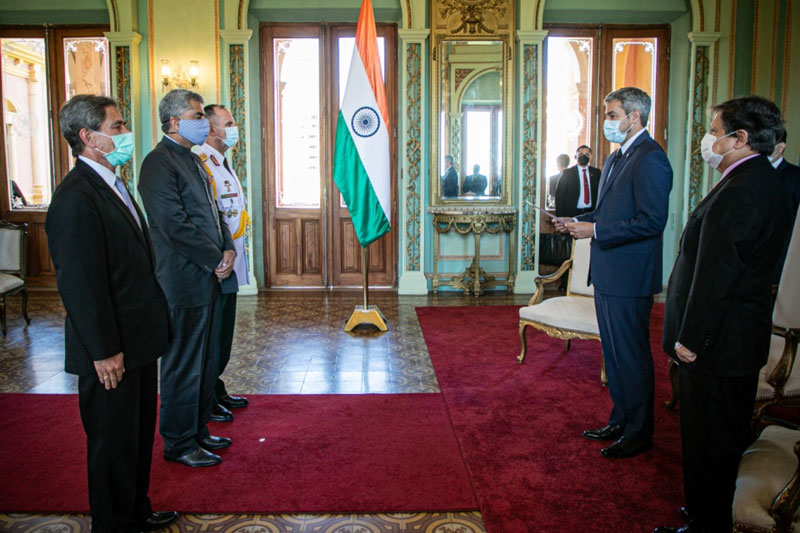 Presidente Abdo Benítez recibió las Cartas Credenciales del embajador de la India residente en Paraguay